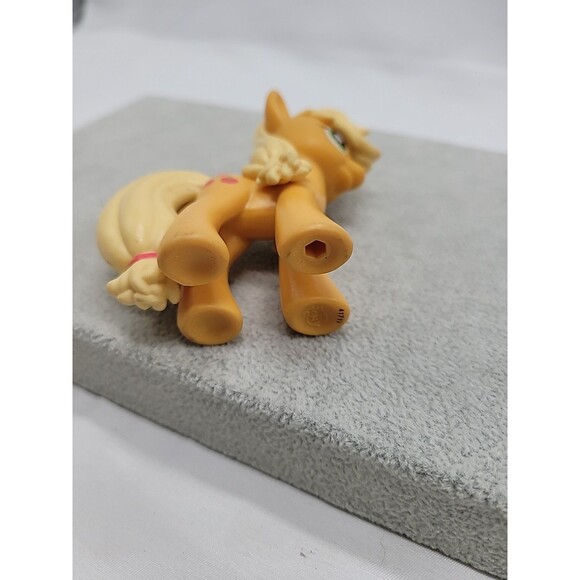 My Little Pony MLP FiM Applejack Figure G4 PVC 3" 2010 - Picture 15 of 15